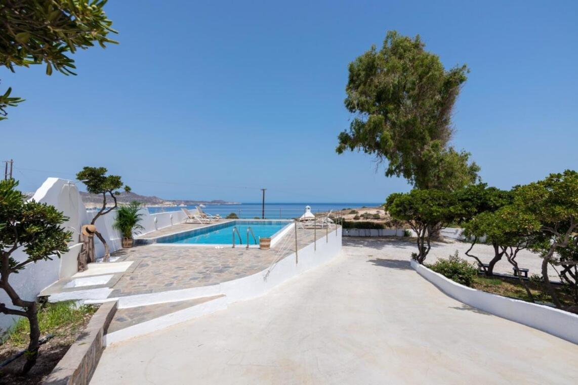 Kanelis Studios & Suites Mytakas Exterior photo